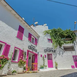 Alanur Otel